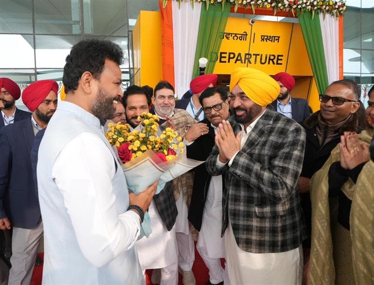 Punjab CM Bhagwant Mann Pushes to Name Halwara Airport After Shaheed Kartar Singh Sarabha 