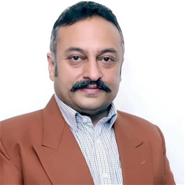 Education Minister reviews development and infrastructure projects