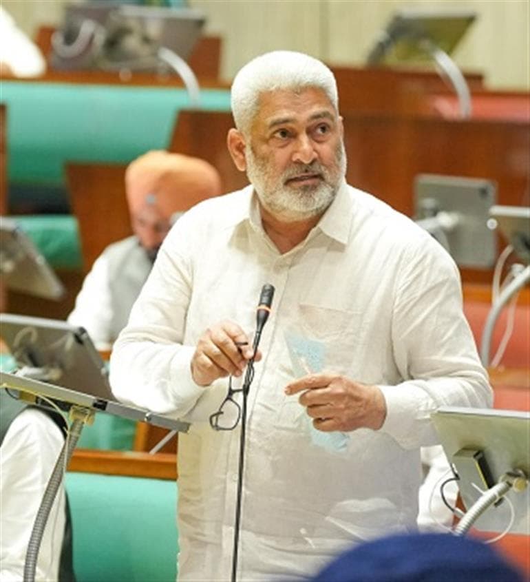 Over 7800 people applied for Fair Price Shops till now: Kataruchak