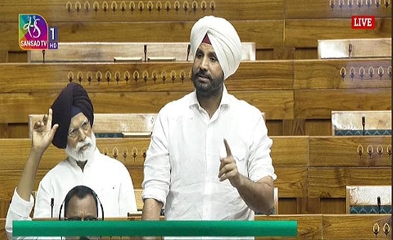 Bittu, Harsimrat stalling Bandhi Singhs’ release: Warring makes shocking revelation in Lok Sabha