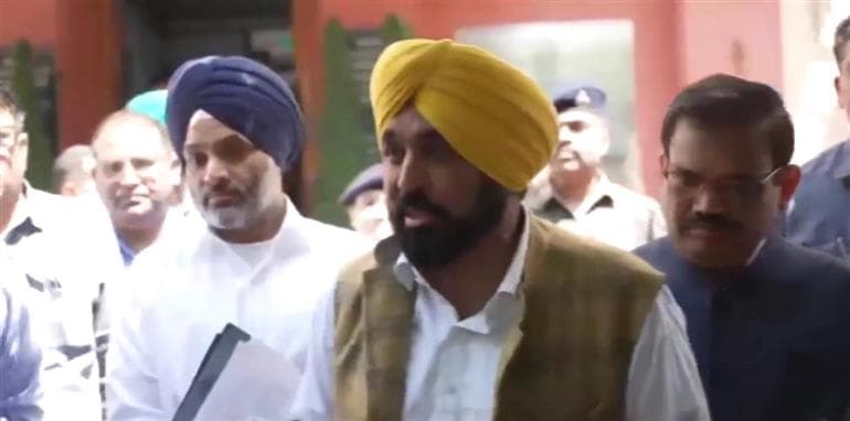 Bhagwant Mann Seeks Compensation for Farmers, Urges Centre to Send Team for Crop Damage Assessment