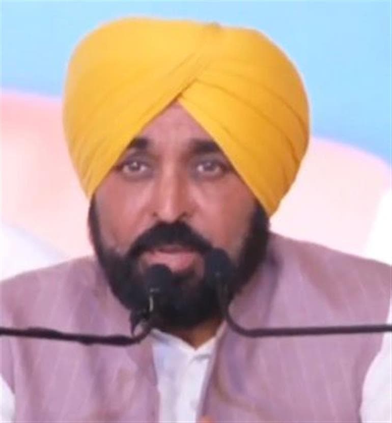 CM Bhagwant Mann Launches ‘Mawan Dheeyan Satkar Yojana’; Registration Begins to Provide Financial Aid to Women