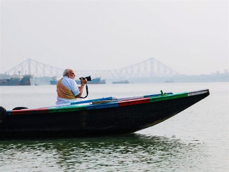 PM Narendra Modi Enjoys Boat Ride on Hooghly River in Kolkata, Shares Photos