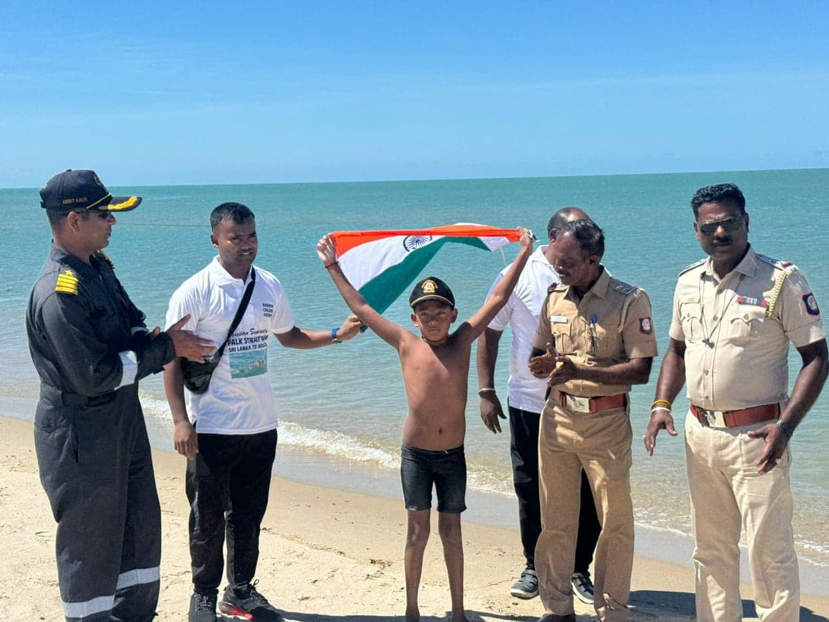 7-Year-Old Ranchi Boy Sets World Record by Swimming 29 KM Across Palk Strait Between India and Sri Lanka in 10 Hours