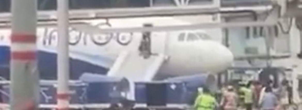 Power Bank Explodes on IndiGo Flight at Mohali Airport; Five Injured, Hyderabad to Chandigarh Flight