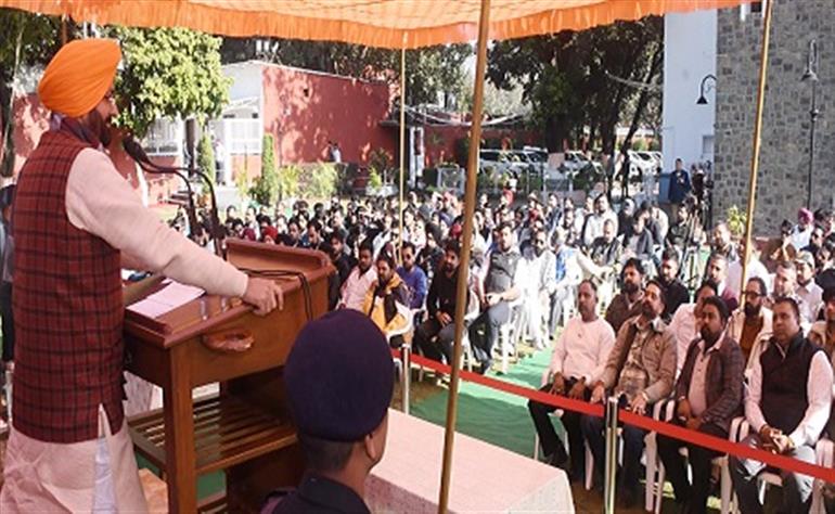 CM interacts with Youth from Punjab; Meaningful Discussion on Governance, Policy and Opportunities