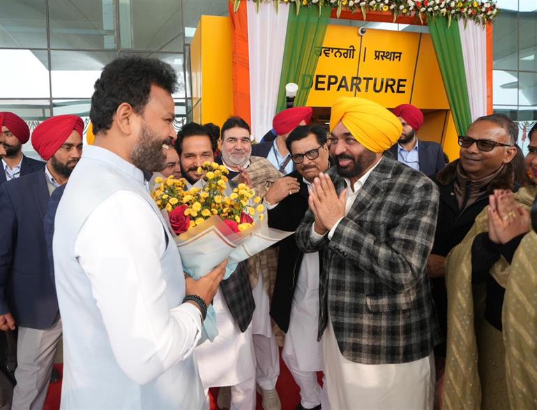 Punjab CM Bhagwant Mann Pushes to Name Halwara Airport After Shaheed Kartar Singh Sarabha 