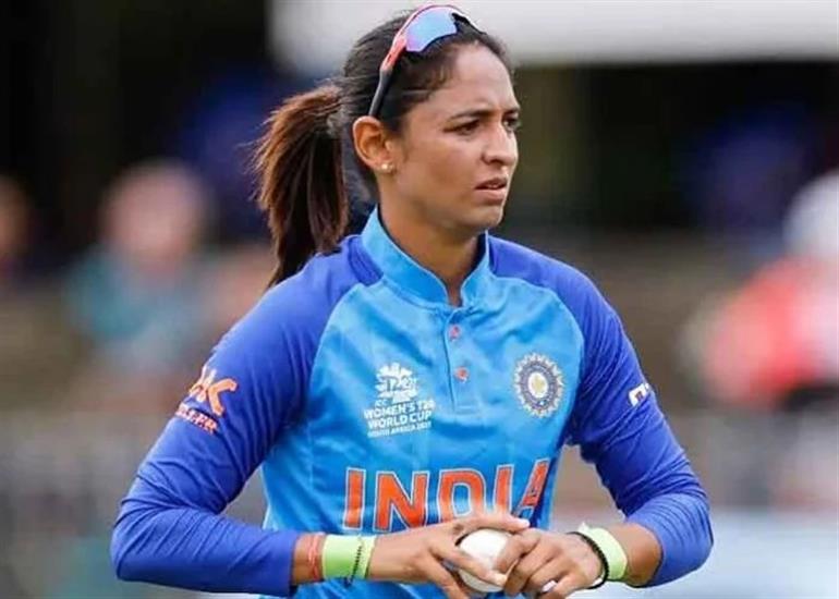 Harmanpreet Kaur Backs Kashvee Gautam to Shine for Team India