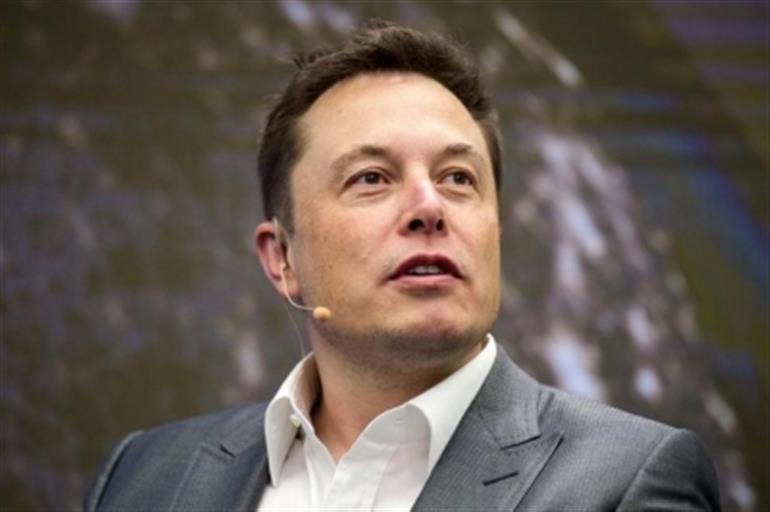 Elon Musk Calls Trump's 'Truth Social' App A 'Trumpet' And 'right-wing ...