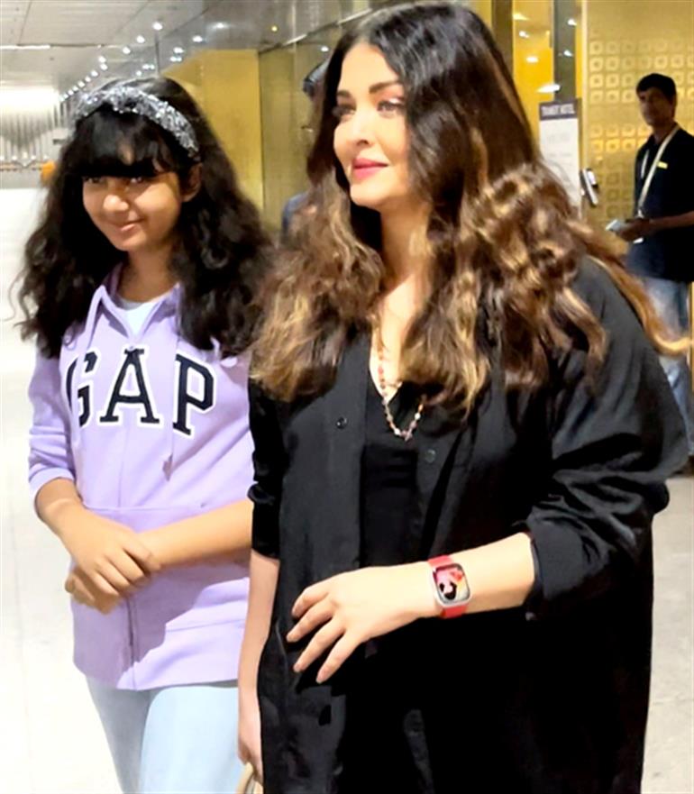 Aishwarya Rai Bachchan Trolled For Her Latest Airport Look; See Pics