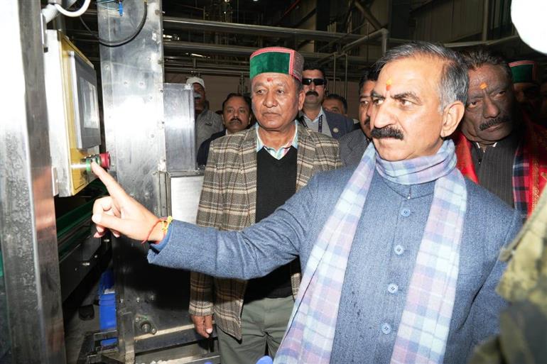 CM Sukhu inaugurates 100.42 crore Parala Fruit Processing Plant in Theog