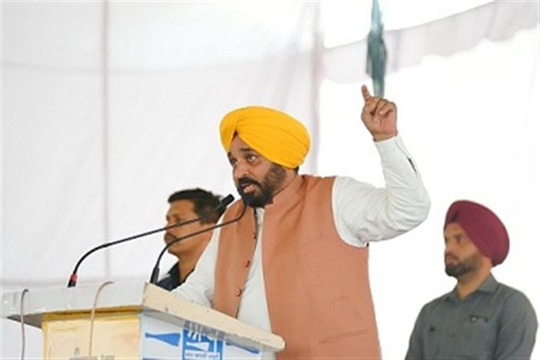 CM Mann campaigned for Patiala candidate Dr Balbir Singh, addressed a huge public rally in Patran