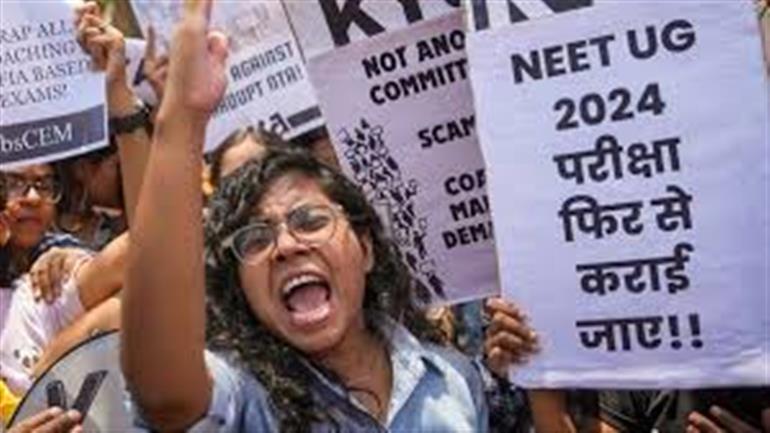 NEET : Grace Marks To 1,563 Students Scrapped, Re-Exam On June 23 ; Centre told in Supreme Court