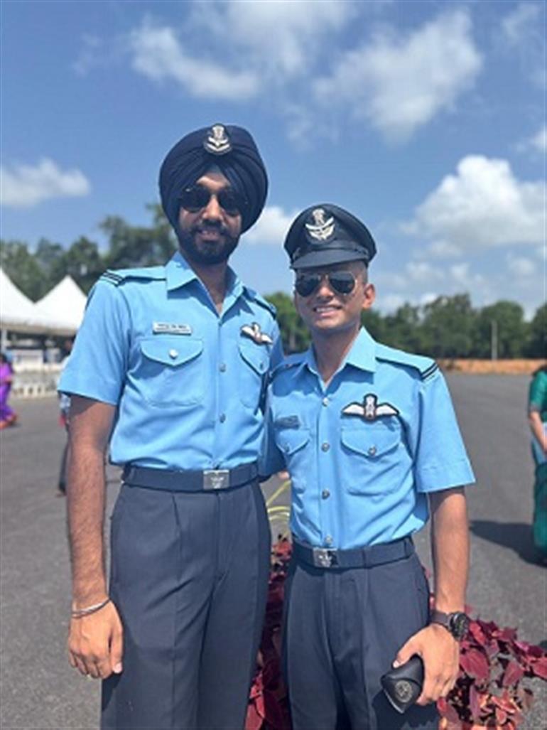  Tarantaran&39;s Kanwarnoor & Amritsar&39;s Anish join Indian Air Force as commissioned officers