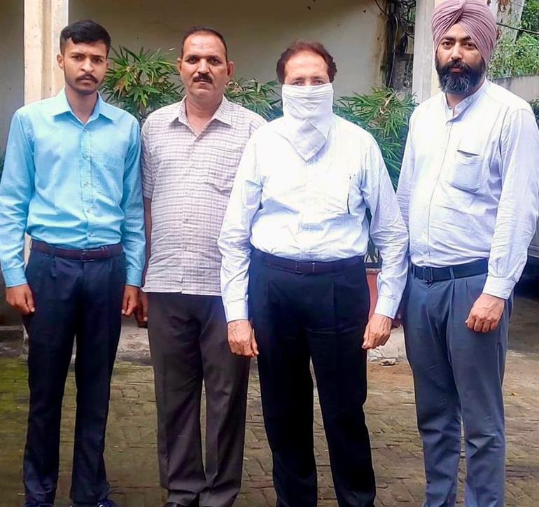 VB arrests Anurag Batra, an accomplice of deputy director RK Singla accused in food grains scam