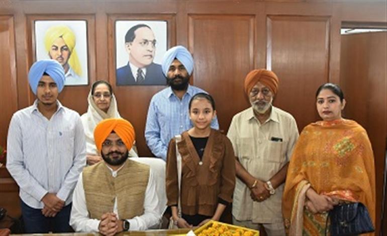 Cabinet Minister Tarunpreet Singh Sond assumes charge in presence of family