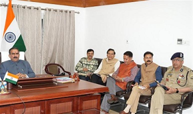 Himachal : CM reviews preparations for International Kullu Dussehra Festival