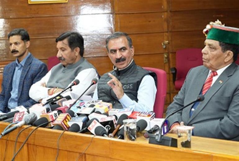 Himachal : CM announces 4 percent DA to 3.50 lakh employees and pensioners of the State