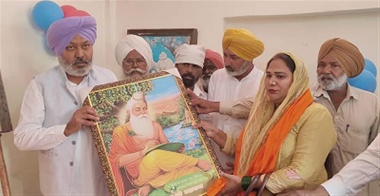 Preachings of Bhagwan Valmiki Ji show right path in modern times: Cheema