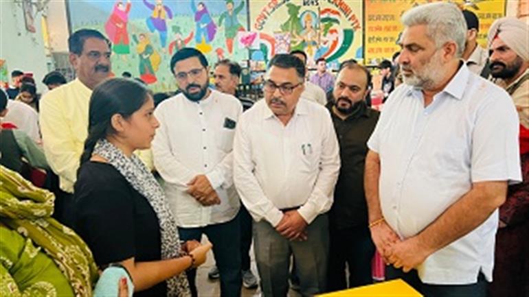 Kataruchak attends mega PTM at Government schools in Lamini & Narot Jaimal Singh