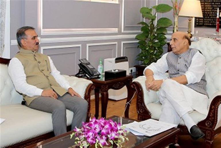 CM calls on Defence Minister at New Delhi