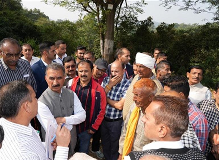 Himachal : Addressing public grievances a top priority: CM