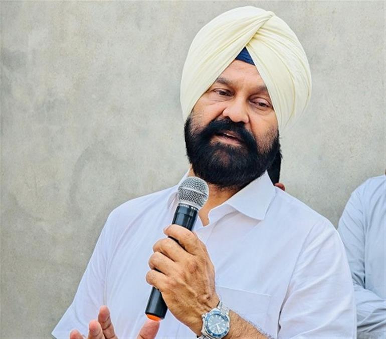 AAP criticises Manpreet Badal for false promises and violating the model code of conduct