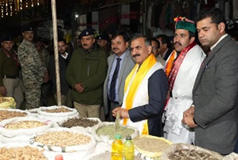 Himachal : CM purchases ‘Dohru’ and Walnuts at Lavi Fair