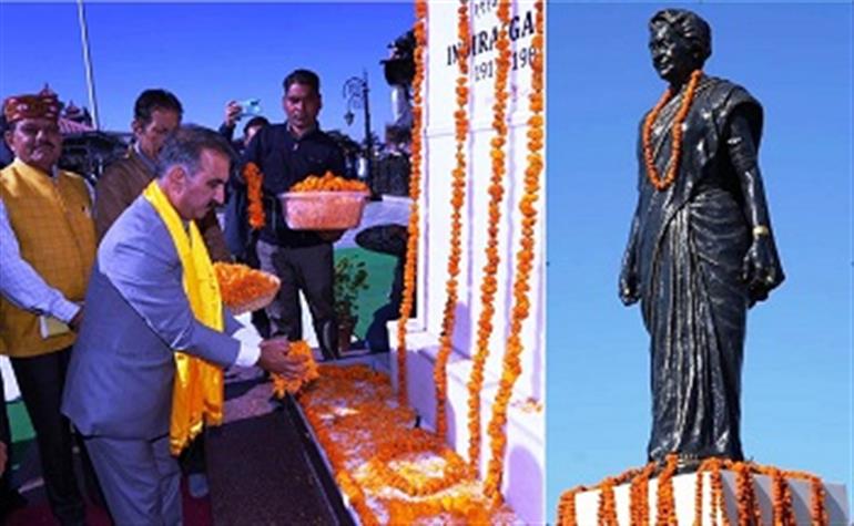 CM offers floral tributes to former Prime Minister Indira Gandhi