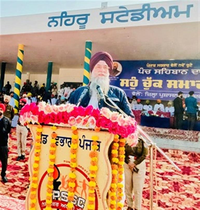 Speaker Sandhwan administers Oath to 1653 newly elected Panchs of District Faridkot