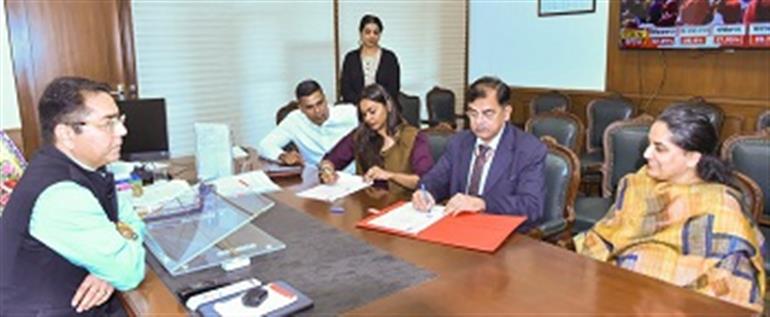 PSDM inks MOU with Baba Farid univ of Health Sciences to cater healthcare sector demands