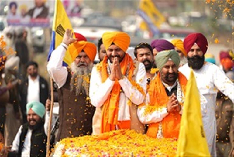 Second Day of the Shukrana Yatra: AAP Punjab Working President Sherry Kalsi Leads the Yatra from Amritsar to Batala