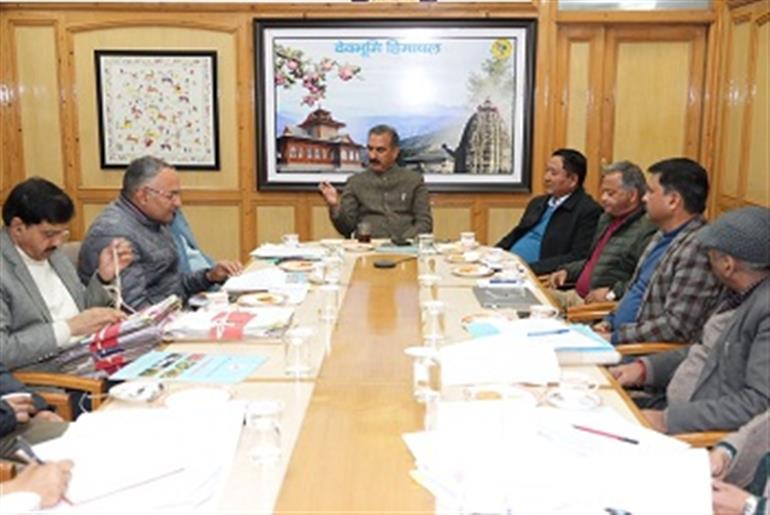 Himachal :  CM emphasizes diversification to strengthen horticulture sector