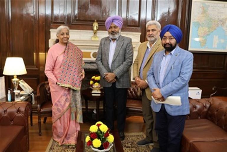 Punjab Delegation Calls on FM  Sitharaman; Urges Immediate Resolution of RDF and MDF Issues