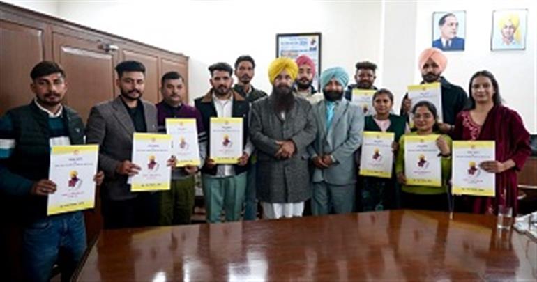 Khudian hands over appointment letters to 11 youth in Animal Huspandry Dept