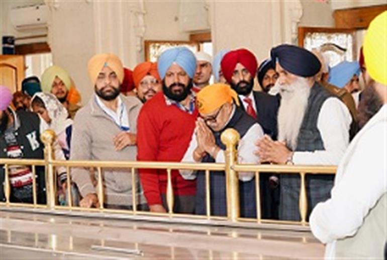 Governor Pays Tribute to the Sacrifice of Sahibzadas and Mata Gujri Ji