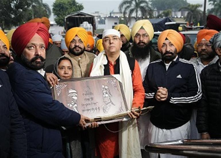 Aman Arora remembers supreme & unparalleled sacrifice of Sahibzadas & Mata Gujri Ji