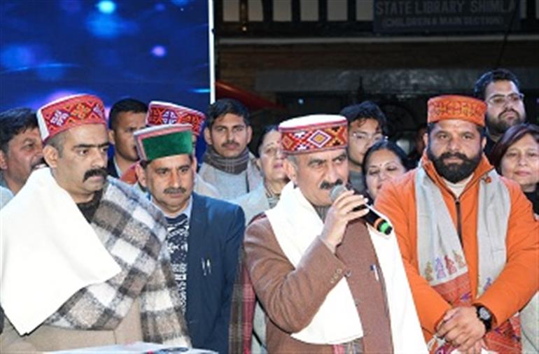 CM graces Winter Carnival Shimla