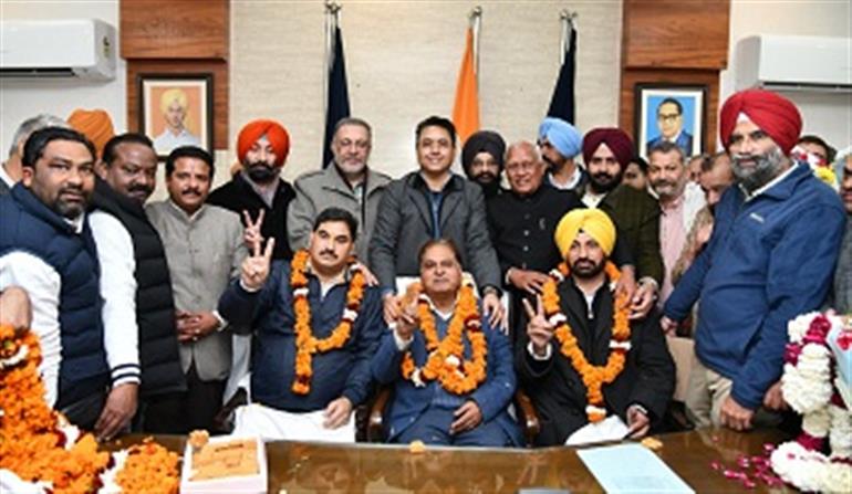 Aam Aadmi Party’s Kundan Gogia Unanimously Elected as Patiala Mayor