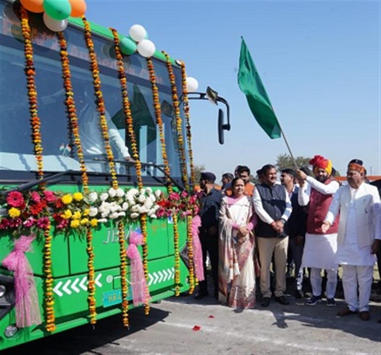 CM flags off 5 AC electric buses for Rewari residents