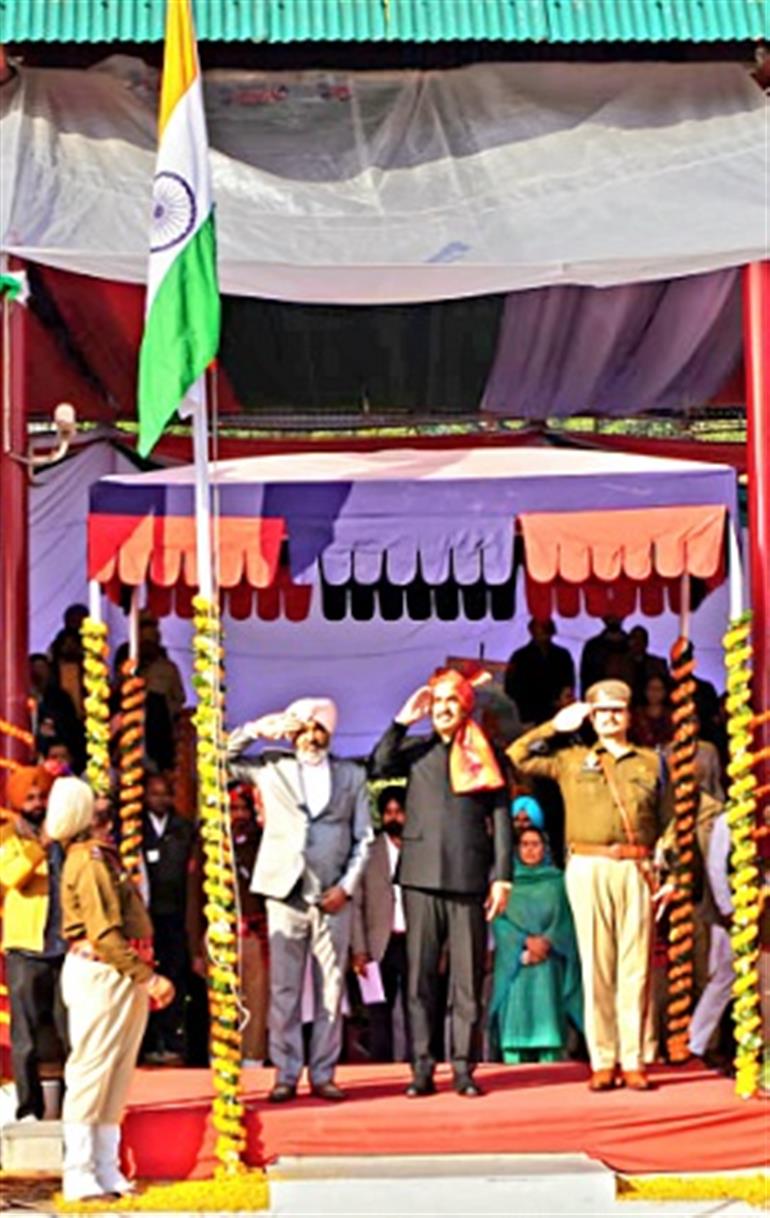 FM Cheema Unfurls National Flag in Sangrur