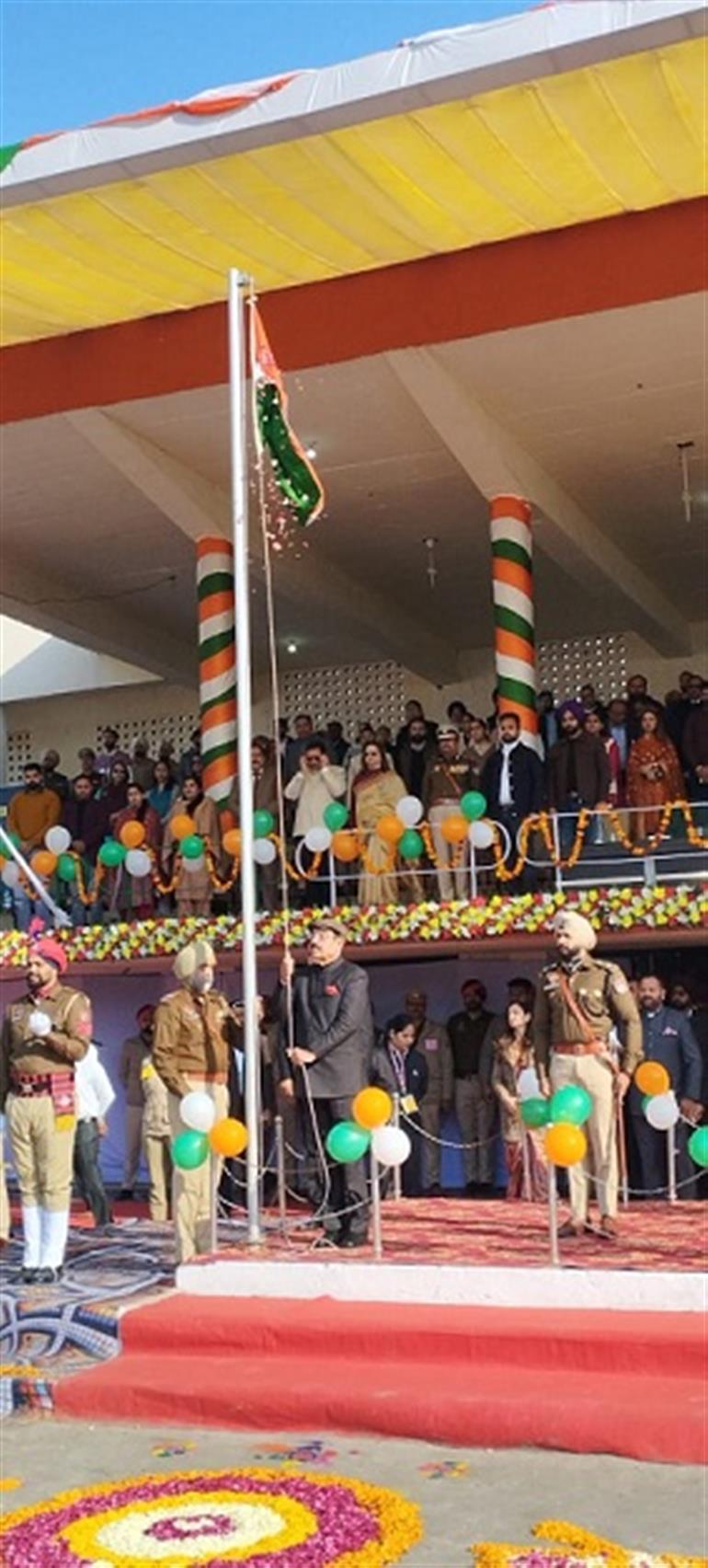 Mohinder Bhagat Unfurls National Flag in SBS Nagar