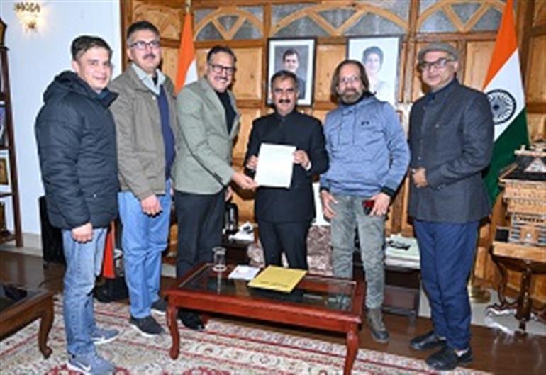 Himachal : Delegation of SAMDCOT call upon CM