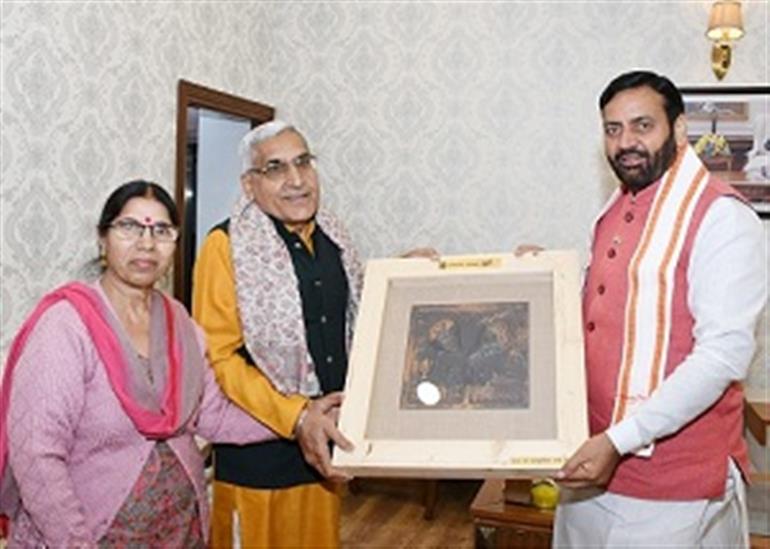 CM honours Padma Shri awardee Dr.Sant Ram Deswal and paralympic gold medalist Harvinder