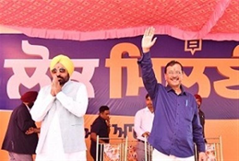 Mann and Kejriwal Focus on Transparent Governance and Revolutionary Development