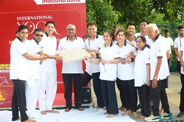  Yog Abhyas Sansthan organized yoga day “One Earth, One Health” at Sukhna Lake