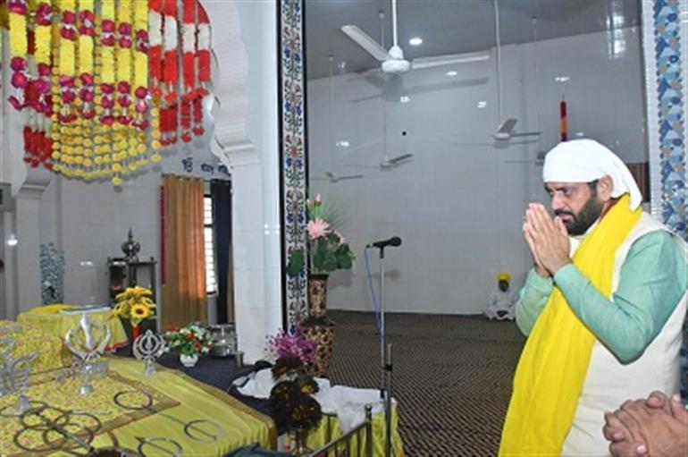 Officers must resolve grievances of Ladwa residents on priority: Saini