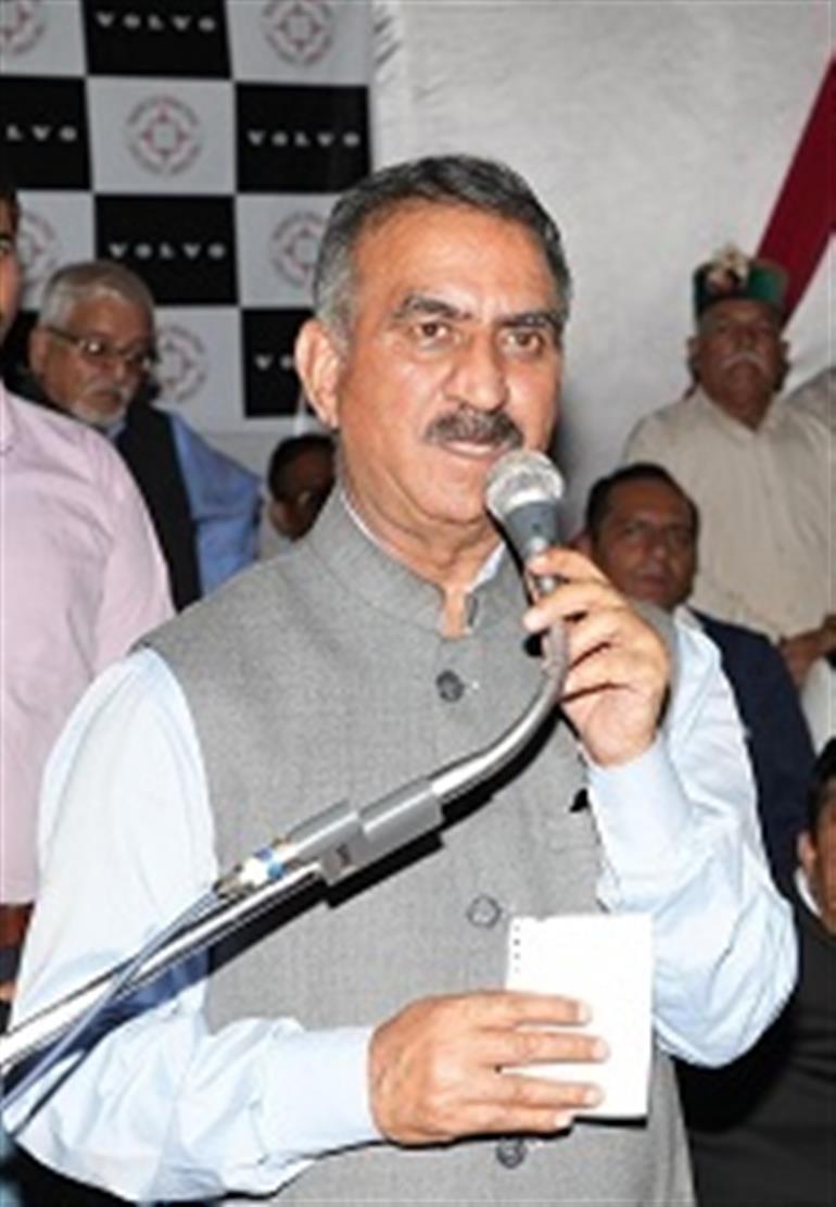 Himahal : CM directs scientific investigation into mysterious apple disease