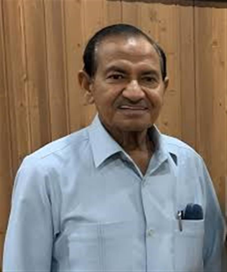 CM expresses grief over demise of former MLA Ganesh Bharwal