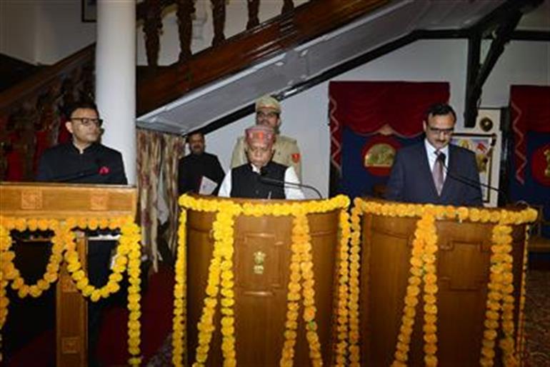 Governor administers oath to Dr. Pavnesh Kumar as HPPSC Member